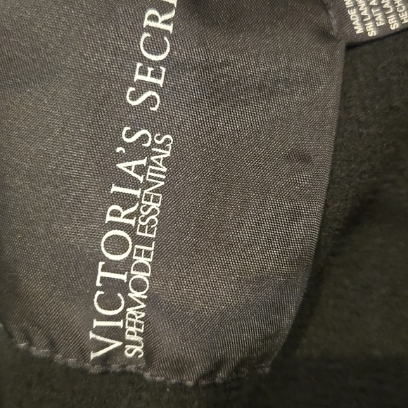 Victoria's Secret RARE Supermodel Essentials Black Zip Hoodie with Wing Detail - Picture 7 of 14